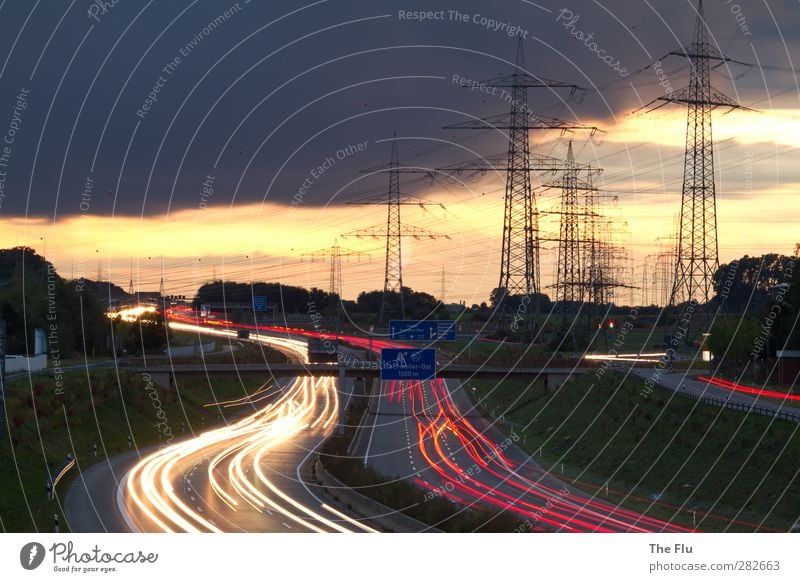 Unter Strom Ferien & Urlaub & Reisen Ausflug Energiewirtschaft Technik & Technologie Wissenschaften Kernkraftwerk Kohlekraftwerk Energiekrise Wolken