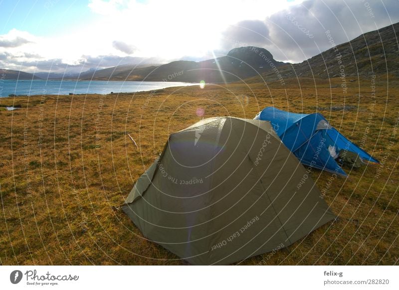 Moin! Abenteuer Ferne Expedition Camping Berge u. Gebirge wandern Landschaft Wasser Sonne Schönes Wetter Wiese Hügel See Jagd träumen Unendlichkeit blau braun