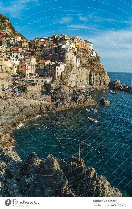 Stadtlandschaft und Meer Skyline Felsen Wahrzeichen Länder Landschaft Ausflugsziel national Klippe Ferien & Urlaub & Reisen Italien winkend Tourismus Großstadt