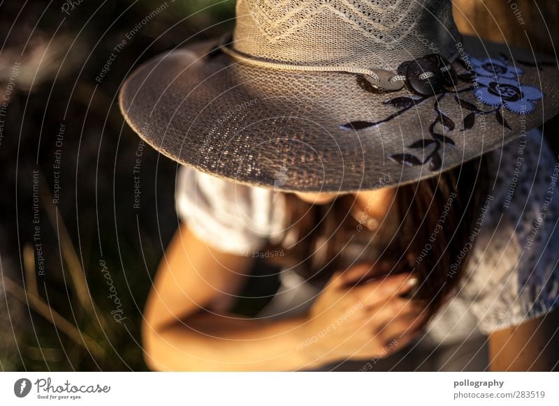 sommerpause Tourismus Ausflug Ferne Freiheit Mensch feminin Junge Frau Jugendliche Erwachsene Leben 1 18-30 Jahre Natur Pflanze Schönes Wetter Gras Garten Park