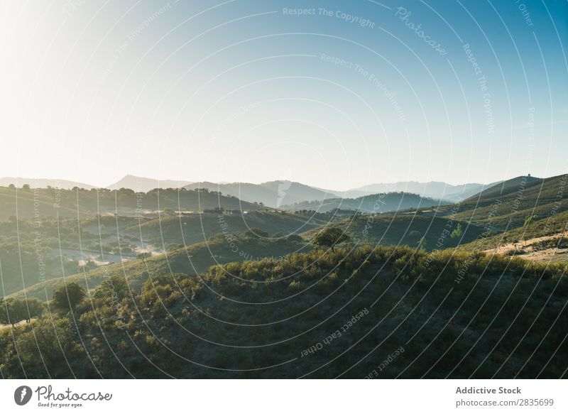 Wunderschöner Blick auf das Tal der Berge Panorama (Bildformat) Ausflugsziel Landschaft Freiheit Abenteuer Tourismus Ferien & Urlaub & Reisen Gelände romantisch