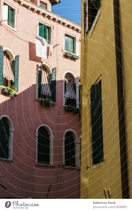 Landschaft mit alten bunten Häusern Stadt Straße romantisch Außenseite Sommer antik Großstadt Architektur Ferien & Urlaub & Reisen natürlich Tradition Länder