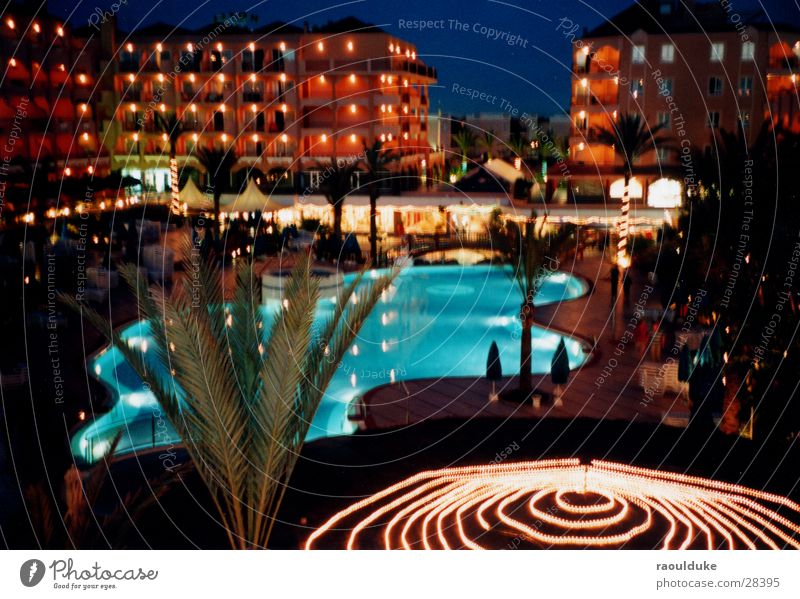 All Inklusive Hotel Nacht Schwimmbad Ferien & Urlaub & Reisen Palme Langzeitbelichtung Alkoholisiert Europa Grand Canaria Licht