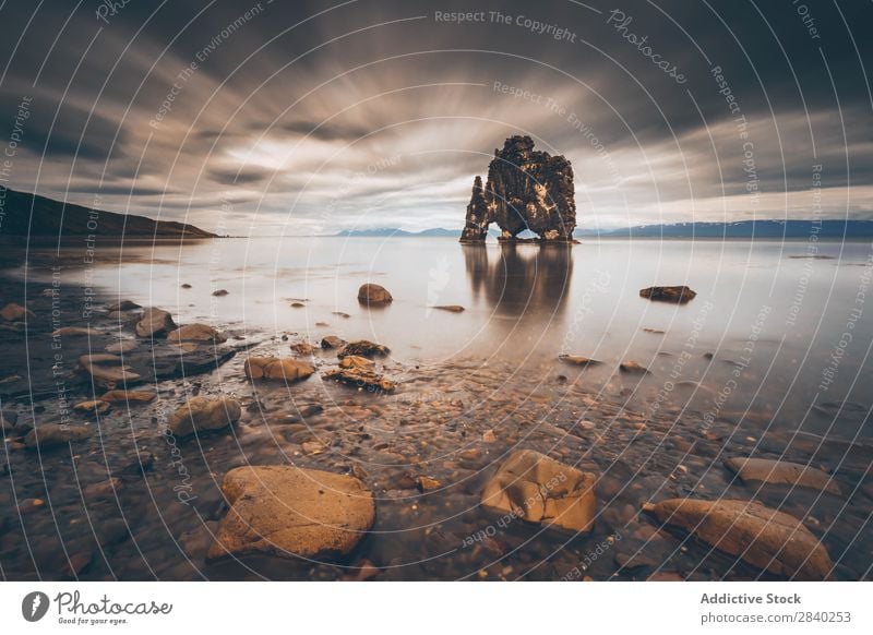 Hvitserkur Rock, Island Strand Himmel Meer Natur Abfluss Landschaft Bucht Felsen Wolken wild hvitsekur Troll Sonnenuntergang Meereslandschaft Küste Wasser blau