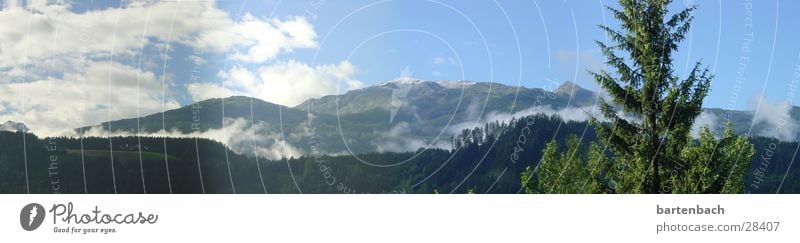 Fensterblick Wolken Wald Panorama (Aussicht) Baum Bundesland Tirol Berge u. Gebirge groß Panorama (Bildformat)