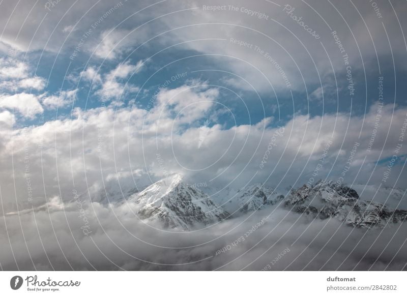 Durchblick Erholung Ausflug Abenteuer Ferne Freiheit Winter Schnee Berge u. Gebirge wandern Skifahren Umwelt Natur Landschaft Urelemente Himmel Wolken