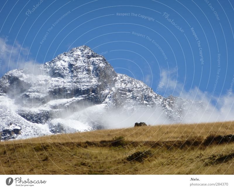 un nevado. Umwelt Natur Landschaft Urelemente Erde Frühling Wetter Nebel Eis Frost Schnee Berge u. Gebirge Schneebedeckte Gipfel Gletscher Kraft Gelassenheit