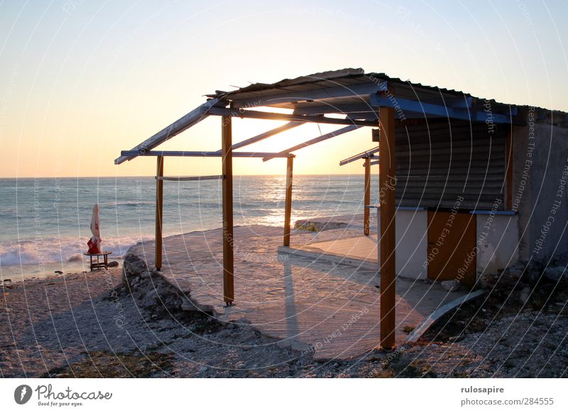 Strandhütte Ferien & Urlaub & Reisen Sommer Sommerurlaub Sonne Meer Wellen Haus Sand Wasser Himmel Wolkenloser Himmel Küste Adria Albanien Fischerdorf Hütte