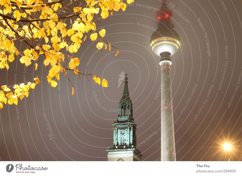 Dreifaltigkeit am Alexanderplatz Städtereise Technik & Technologie Telekommunikation Berliner Fernsehturm Berlin-Mitte Deutschland Hauptstadt Stadtzentrum