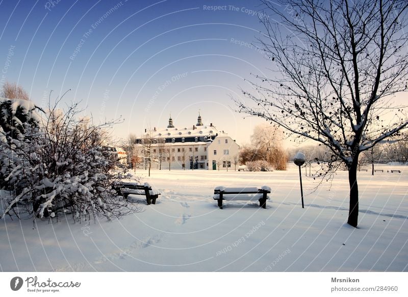 Blankenhain Tourismus Sightseeing Winter Schnee Winterurlaub Museum Natur Landschaft Eis Frost Baum Park Dorf Burg oder Schloss Gebäude Erholung genießen laufen