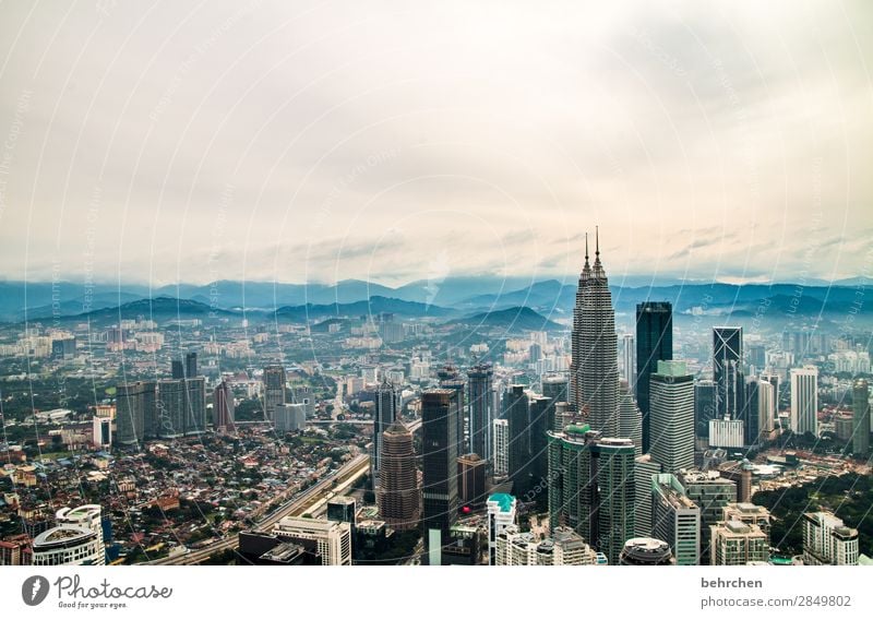 herausragend | superlative Ferien & Urlaub & Reisen Tourismus Ausflug Abenteuer Ferne Freiheit Kuala Lumpur Malaysia Asien Hauptstadt Stadtzentrum Haus Hochhaus