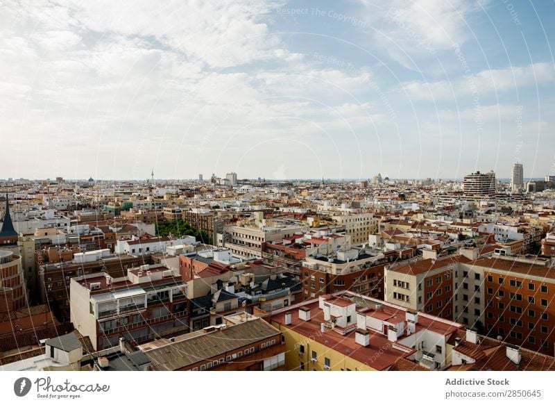 Madrid City mit hoher Gebäudedichte Skyline Infrastruktur geschlossen Urbanisierung Zeitgenosse Panorama (Bildformat) Entwicklung Strukturen & Formen Stadt