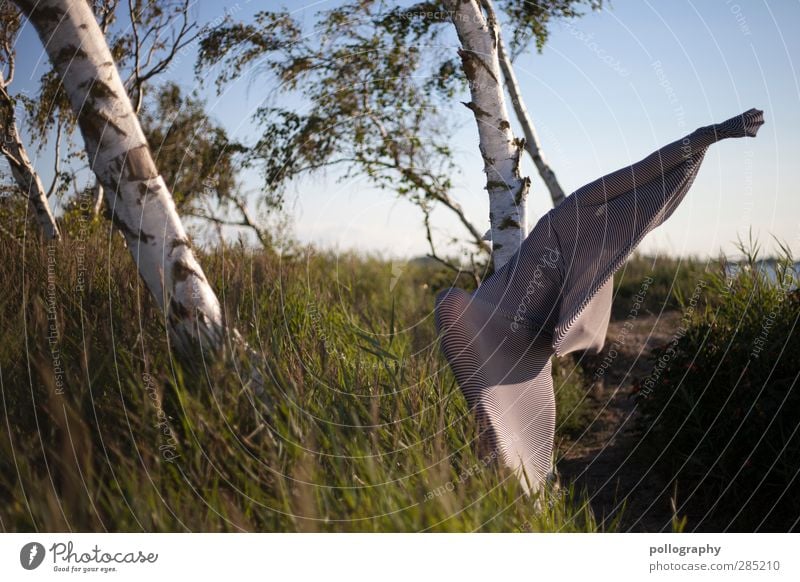 abstract bodies (13) Mensch feminin Junge Frau Jugendliche Erwachsene Körper 18-30 Jahre Natur Landschaft Pflanze Wolkenloser Himmel Horizont Schönes Wetter