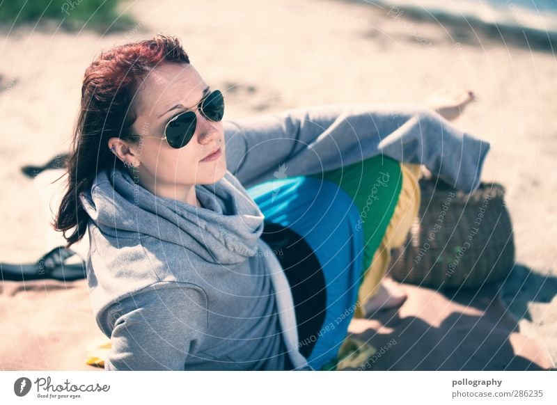 cool girl (II) schön Ferien & Urlaub & Reisen Ausflug Sommer Sommerurlaub Sonnenbad Strand Meer Mensch feminin Junge Frau Jugendliche Erwachsene Leben 1