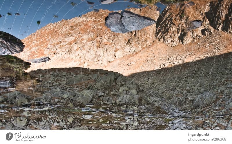 Steine am Horizont Umwelt Natur Landschaft Felsen Berge u. Gebirge Wüste Geröll Steinwand Abenteuer abstrakt Spiegelbild Wasser Seeufer Gebirgssee Rumänien