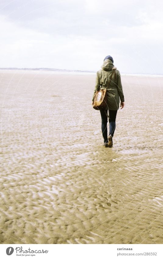 Fernweh ruhig Ferien & Urlaub & Reisen Ferne Freiheit Meer Mensch feminin Frau Erwachsene Körper 1 18-30 Jahre Jugendliche Natur Landschaft Sand Wasser Himmel