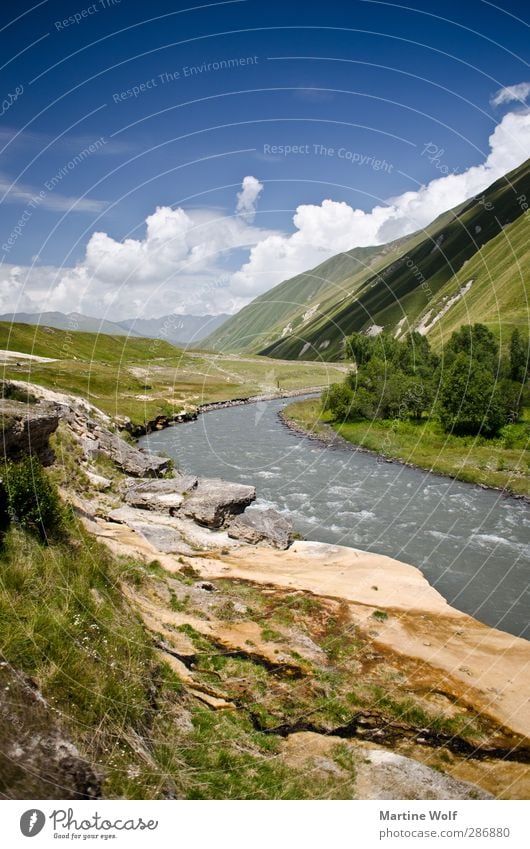 Natur pur Ferien & Urlaub & Reisen Ausflug Ferne Freiheit Berge u. Gebirge Landschaft Kaukasus Schlucht Truso Gorge Flussufer Kalksinterterassen Georgien Asien