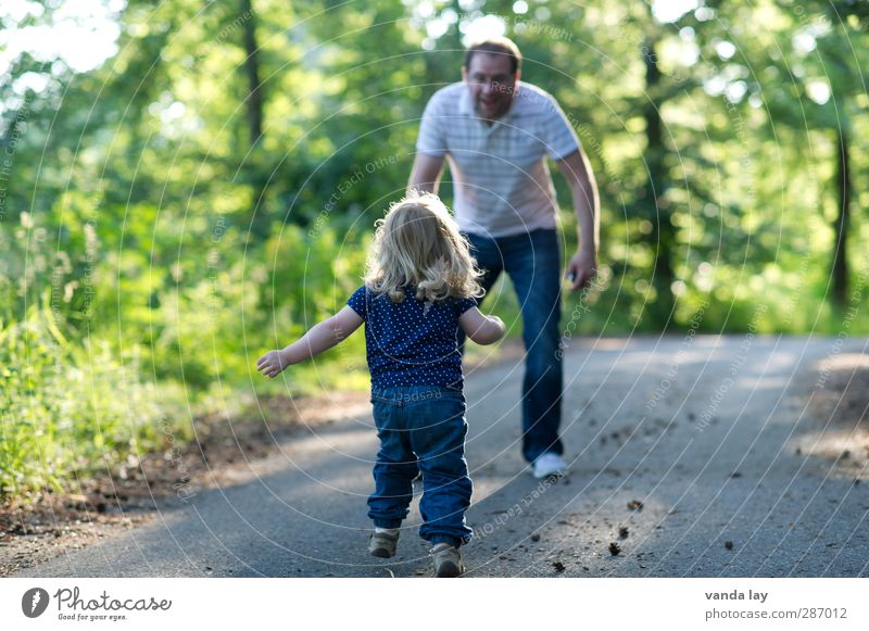 Team Freizeit & Hobby Spielen Ausflug Mensch maskulin feminin Kind Kleinkind Mädchen Mann Erwachsene Eltern Vater Kindheit Leben 2 1-3 Jahre 30-45 Jahre Natur