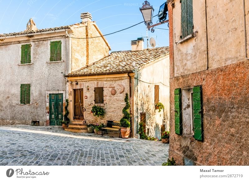 Altes kleines Haus Ferien & Urlaub & Reisen Tourismus Dorf Stadt Architektur Straße alt Europa Italien Märsche antik Baustein Großstadt horizontal Wahrzeichen