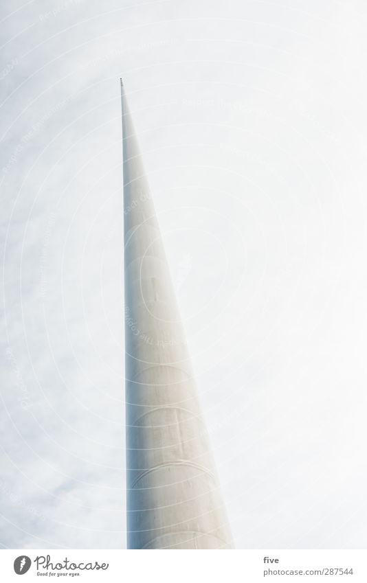 Dublin Point Roar Himmel Wolken Stadt Stadtzentrum Platz Bauwerk Architektur Mauer Wand Sehenswürdigkeit außergewöhnlich Ferne Zusammensein gigantisch