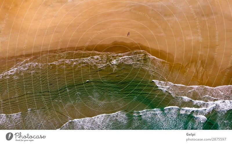 Wunderschöne Luftaufnahme eines Strandes mit Wellen Ferien & Urlaub & Reisen Tourismus Sommer Sonne Meer Tapete Natur Landschaft Sand Küste Fluggerät natürlich