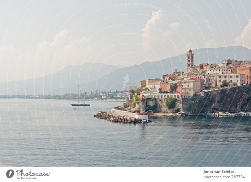 Basta äh Bastia! Schönes Wetter Korsika Frankreich Stadt Hafenstadt Stadtrand bevölkert ruhig kommen Ziel ankern Küste Mittelmeer Berge u. Gebirge