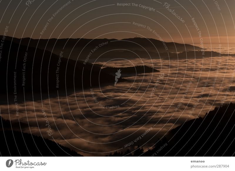 dunkle Inversion Natur Landschaft Luft Wasser Himmel Wolken Horizont Herbst Klima Wetter schlechtes Wetter Nebel Hügel Berge u. Gebirge Schlucht dunkel hoch