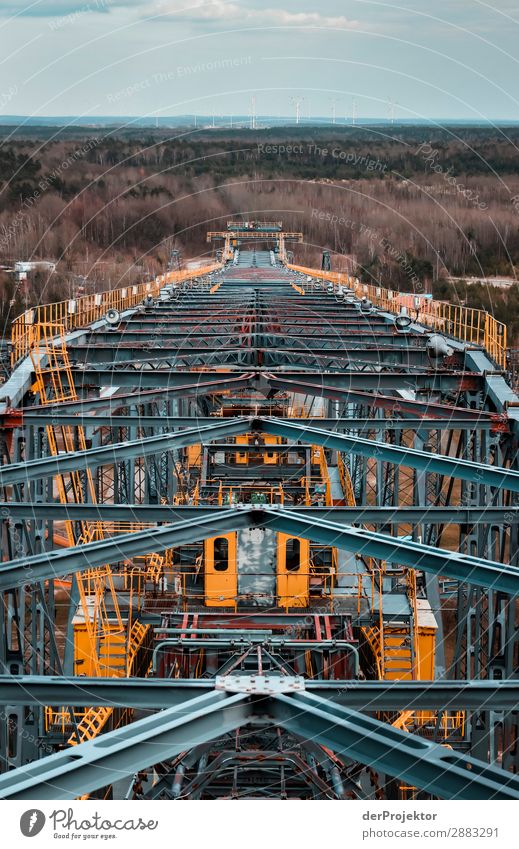 Abraumförderbrücke F60 in der Lausitz III Fossile Energie Raubbau Erde Sand Schwarze Pumpe Bergbau Stromkraftwerke Industrie Zerstörung Umweltverschmutzung