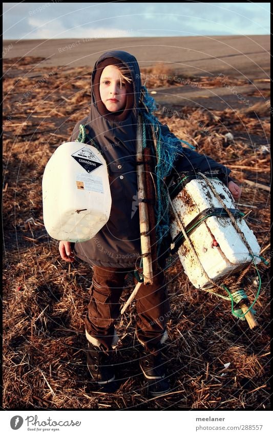 "Müll im Meer" Mensch maskulin Kind Junge 1 8-13 Jahre Kindheit Herbst Schönes Wetter Nordsee Bekleidung Hose Jacke Stoff Stiefel Kaputze brünett langhaarig