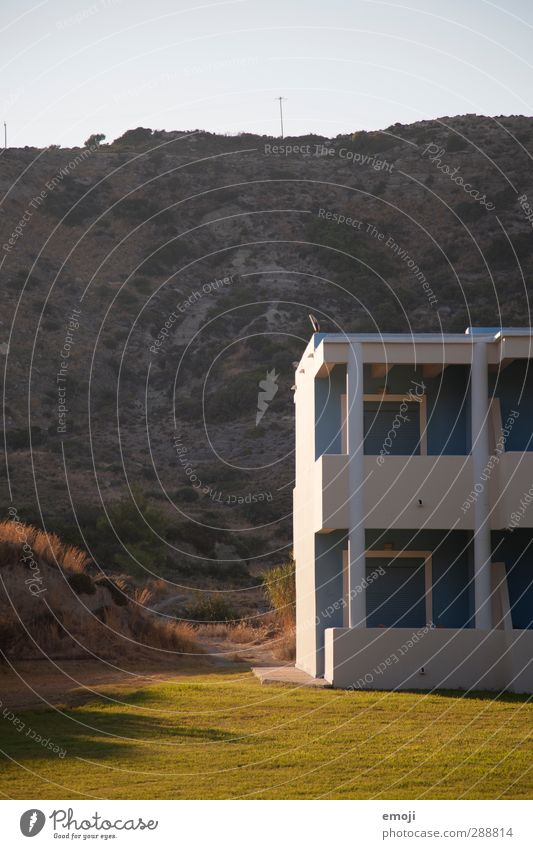 greek Umwelt Natur Landschaft Wiese Hügel Haus natürlich Wärme Farbfoto Außenaufnahme Menschenleer Abend Licht Schatten Sonnenlicht