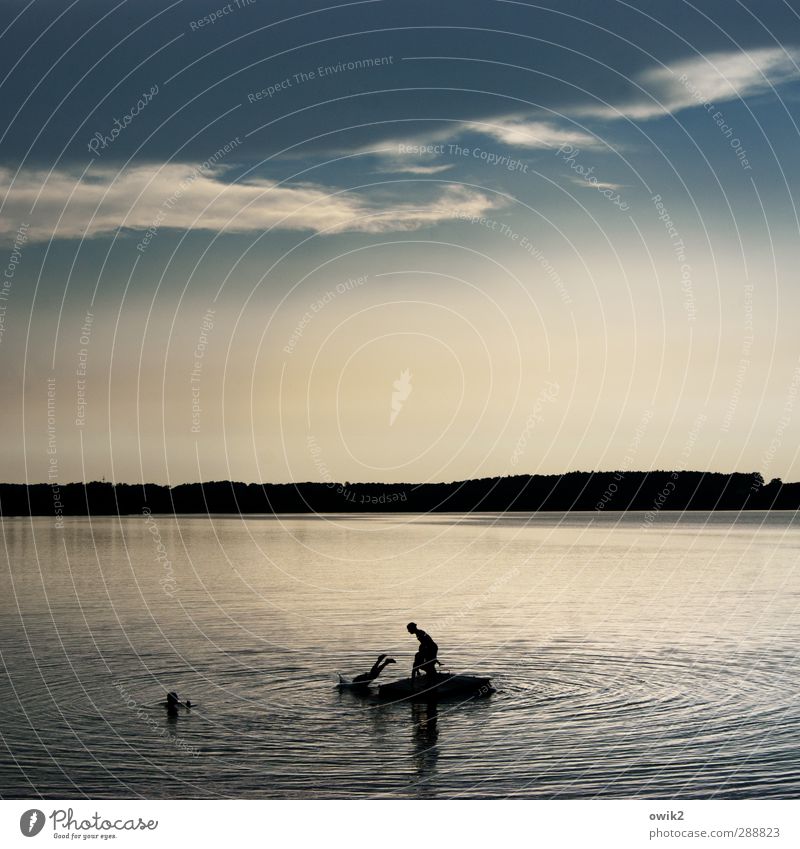 Insulaner Freude Glück Freizeit & Hobby Spielen Kind 4 Mensch 8-13 Jahre Kindheit Umwelt Natur Wasser Himmel Wolken Horizont Sommer Klima Wetter Schönes Wetter