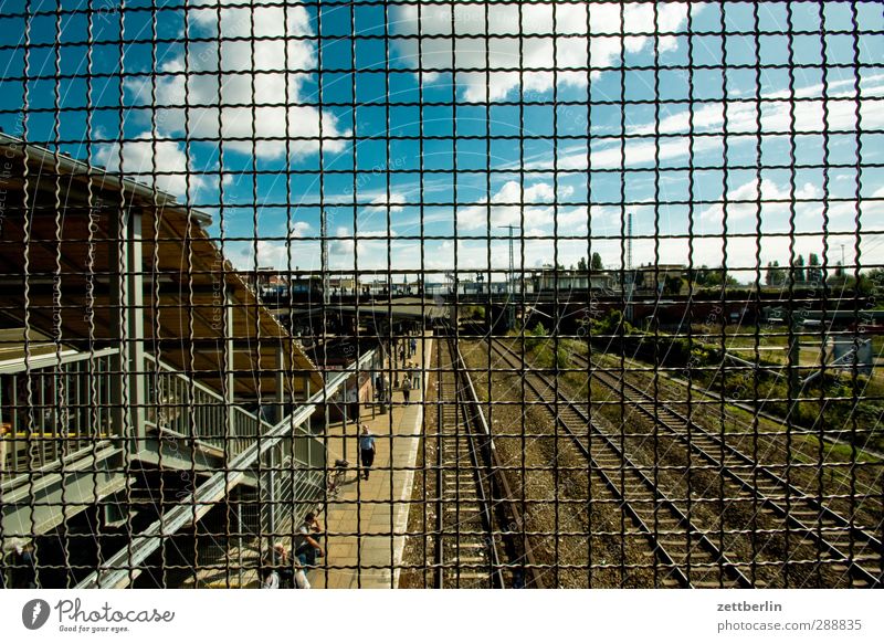 Ostkreuz Sommer Himmel Wolken Hauptstadt Bahnhof Bauwerk Gebäude Architektur Sehenswürdigkeit Verkehr Verkehrsmittel Verkehrswege Personenverkehr