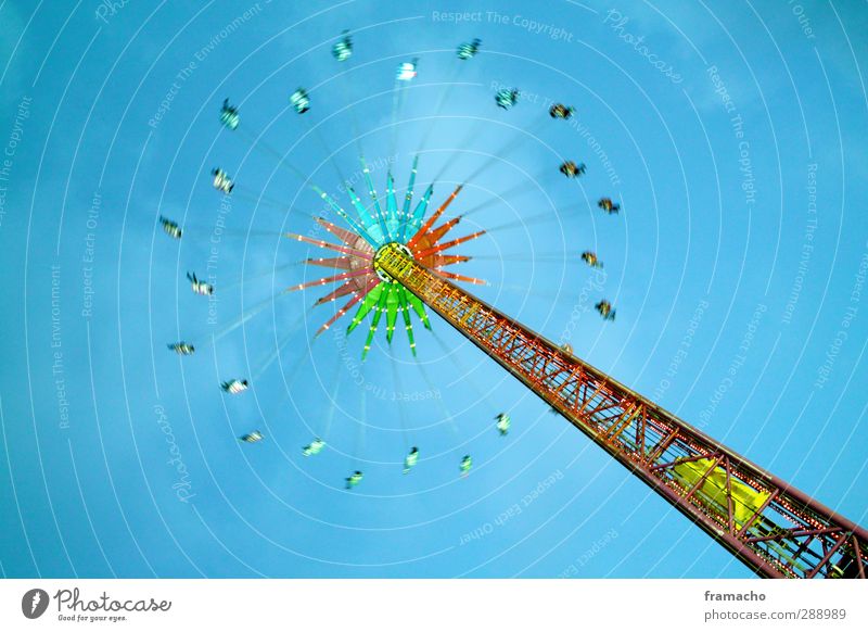 swirl Freude Entertainment Veranstaltung Jahrmarkt Bewegung fliegen leuchten schaukeln fantastisch gigantisch groß trashig blau mehrfarbig gelb grün rot