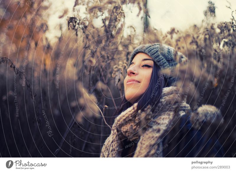 enjoy (13) Mensch feminin Junge Frau Jugendliche Erwachsene Leben Körper 18-30 Jahre Natur Landschaft Pflanze Himmel Herbst Schönes Wetter Gras Sträucher