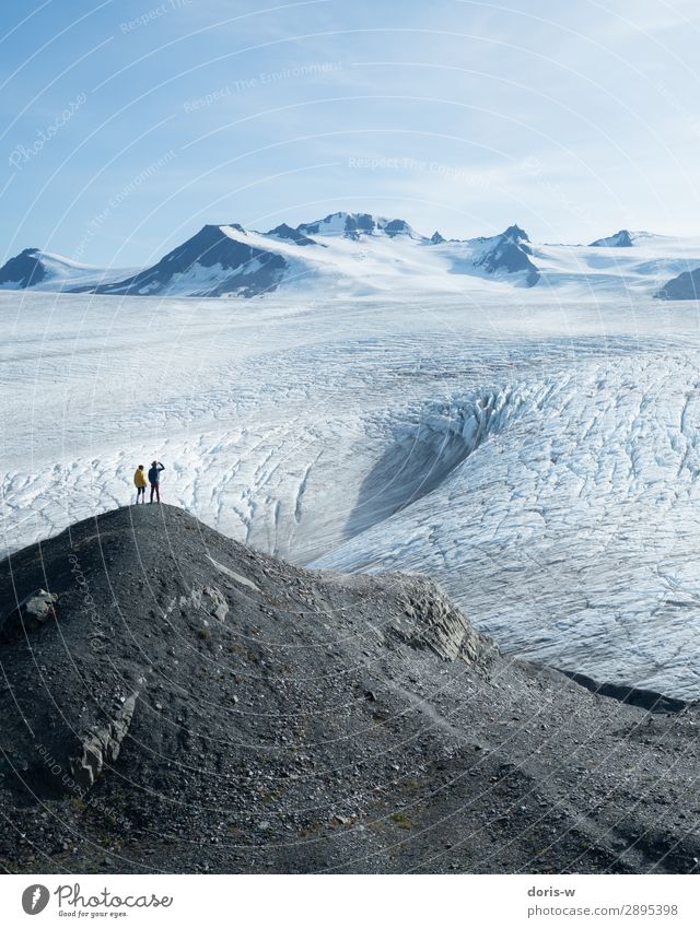 Gletscherfeld ruhig Ausflug Abenteuer Ferne Freiheit Expedition Winter Schnee Winterurlaub Berge u. Gebirge wandern Paar 2 Mensch Umwelt Natur Landschaft