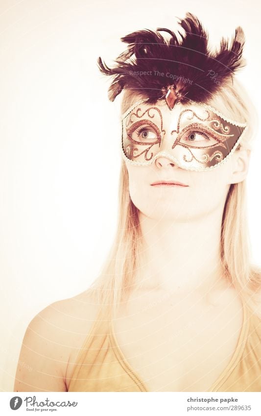 Masquerade Nachtleben Veranstaltung Karneval feminin Junge Frau Jugendliche 1 Mensch 18-30 Jahre Erwachsene 30-45 Jahre blond Erotik Tabubruch anonym Maske