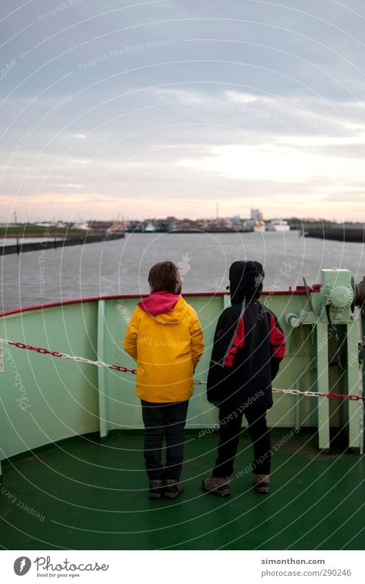 Ausflug Ferien & Urlaub & Reisen Tourismus Abenteuer Ferne Freiheit Kreuzfahrt Expedition Meer Insel Schulkind Kind Junge Geschwister Bruder