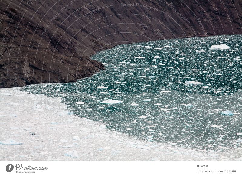 Green(ice floe #II)land Abenteuer Expedition Landschaft Wasser Herbst Eis Frost Hügel Gletscher Fjord frieren warten groß braun türkis weiß ruhig Grönland