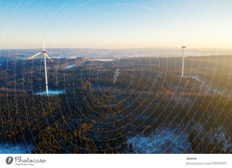 wind power Energiewirtschaft Erneuerbare Energie Windkraftanlage windmill Triebwerke energy electricity Windrad Farbfoto