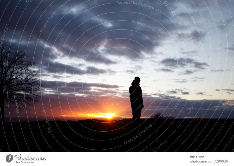 Lichtblick am Horizont Lifestyle Ferien & Urlaub & Reisen Ausflug Berge u. Gebirge wandern Mensch Mann Erwachsene 1 Natur Landschaft Himmel Wolken Sonne Wetter