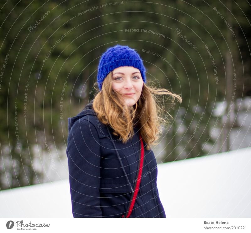 Alles klar bei mir! Winter Schnee Winterurlaub wandern feminin Kopf Haare & Frisuren Gesicht 18-30 Jahre Jugendliche Erwachsene Natur Landschaft Mantel Mütze