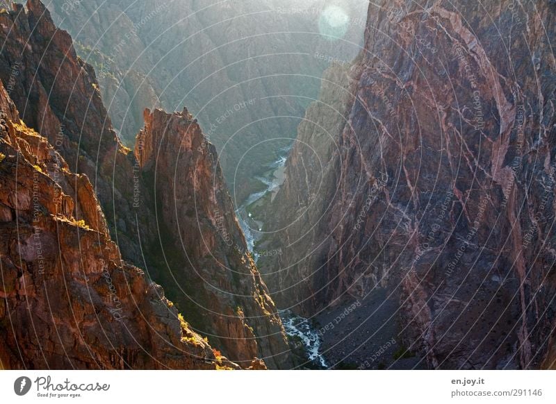 tiiiiiiief Abenteuer Ferne Freiheit Natur Landschaft Felsen Schlucht gigantisch hoch braun Höhenangst Vergänglichkeit Wandel & Veränderung Zeit