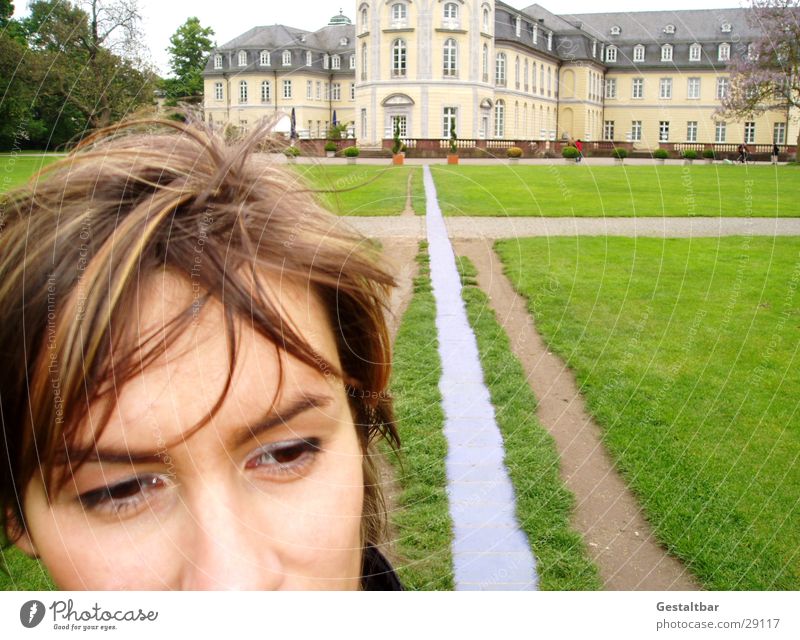 Puppe historisch Frau Selbstportrait Karlsruhe Badisches Landesmuseum Wiese Burg oder Schloss alt Wege & Pfade majolika Schlossgarten badisch kulturgeschichte