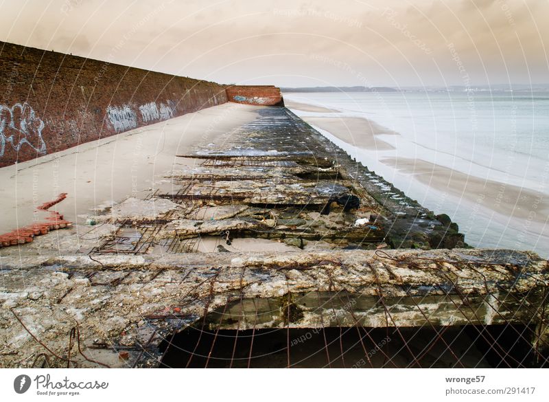 Zerfall Tourismus Ausflug Abenteuer Sommer Strand Meer Küste Ostsee Insel Rügen Prora Deutschland Mecklenburg-Vorpommern Europa Menschenleer Ruine Mauer Wand