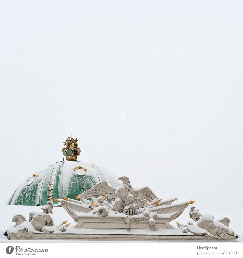 K.u.k. mit Zuckerguss Himmel Wolken Winter Eis Frost Schnee Wien Österreich Hauptstadt Palast Burg oder Schloss Bauwerk Fassade Dach Sehenswürdigkeit