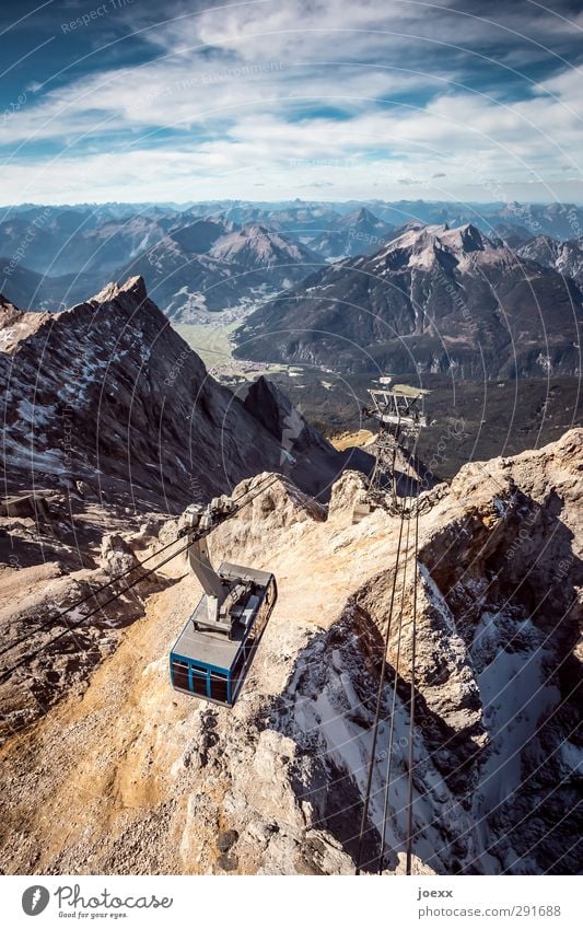 Talfahrt Landschaft Himmel Wolken Horizont Sommer Schönes Wetter Felsen Alpen Berge u. Gebirge Zugspitze Verkehrsmittel Seilbahn Stein Bewegung fahren