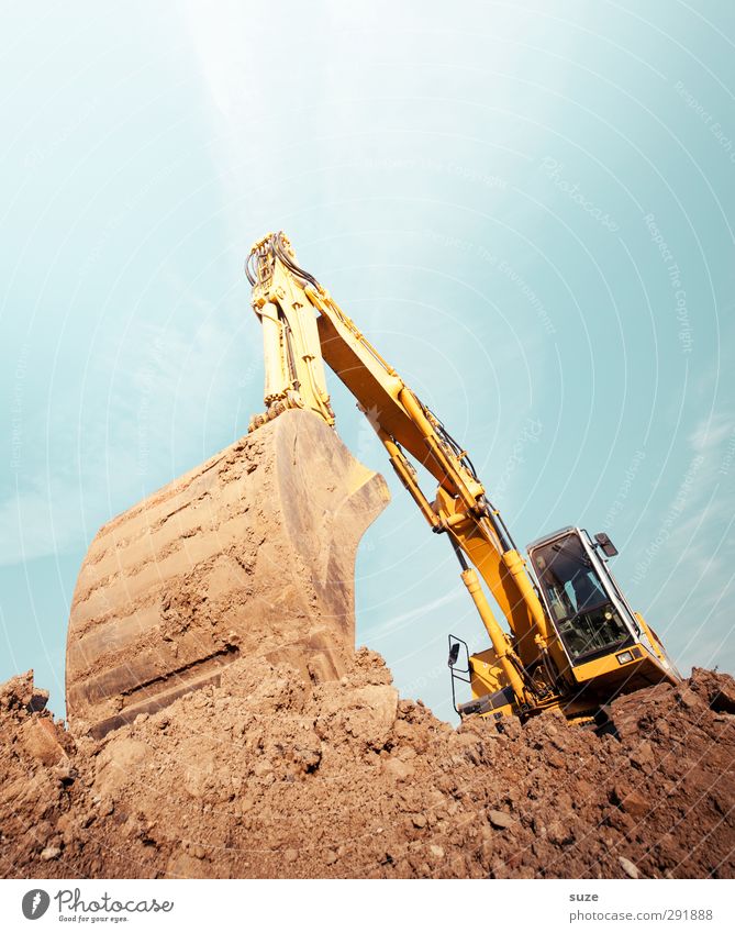 Mann tut was Mann kann Arbeit & Erwerbstätigkeit Arbeitsplatz Baustelle Industrie Dienstleistungsgewerbe Mittelstand Umwelt Urelemente Erde Himmel