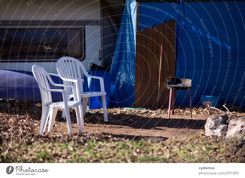 Alle Jahre wieder ... Lifestyle Wohlgefühl Erholung ruhig Ausflug Camping Stuhl Herbst Winter Wiese Partnerschaft Einsamkeit Ende Endzeitstimmung Erwartung