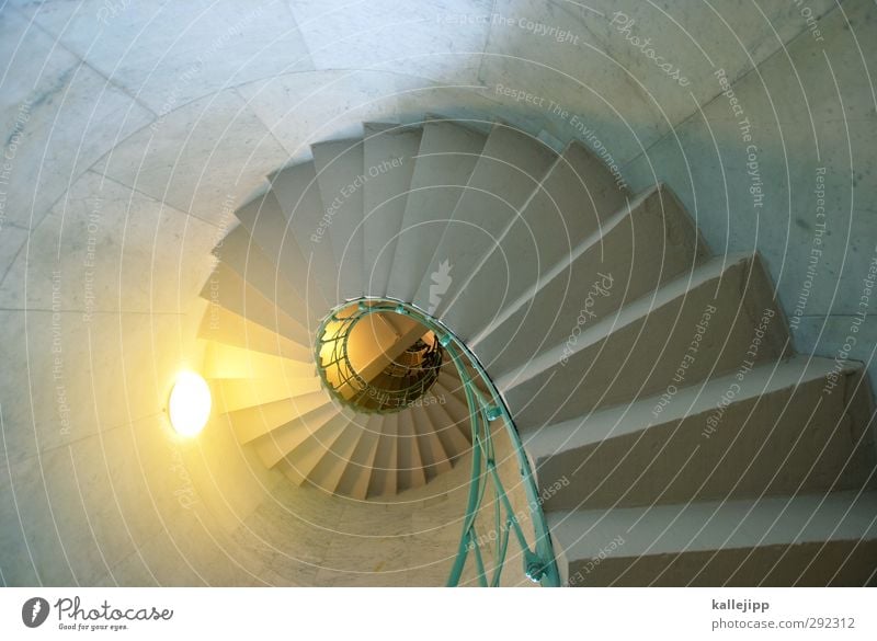 alte häuser | aufwärtstrend Mauer Wand Treppe Zukunft Treppenhaus Wendeltreppe Turm Innenaufnahme Siegessäule Zentralperspektive Schneckenhaus Farbfoto