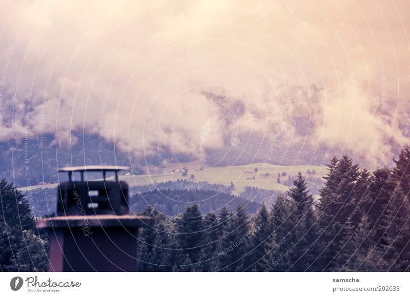 Herbstwetter Umwelt Natur Landschaft Wolken Gewitterwolken Klima Wetter schlechtes Wetter Nebel Hügel Dorf Schornstein bedrohlich dunkel kalt nass natürlich